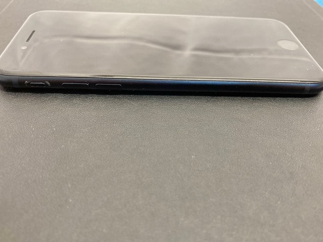 iPhoneSE 第3世代　128GB ブラック