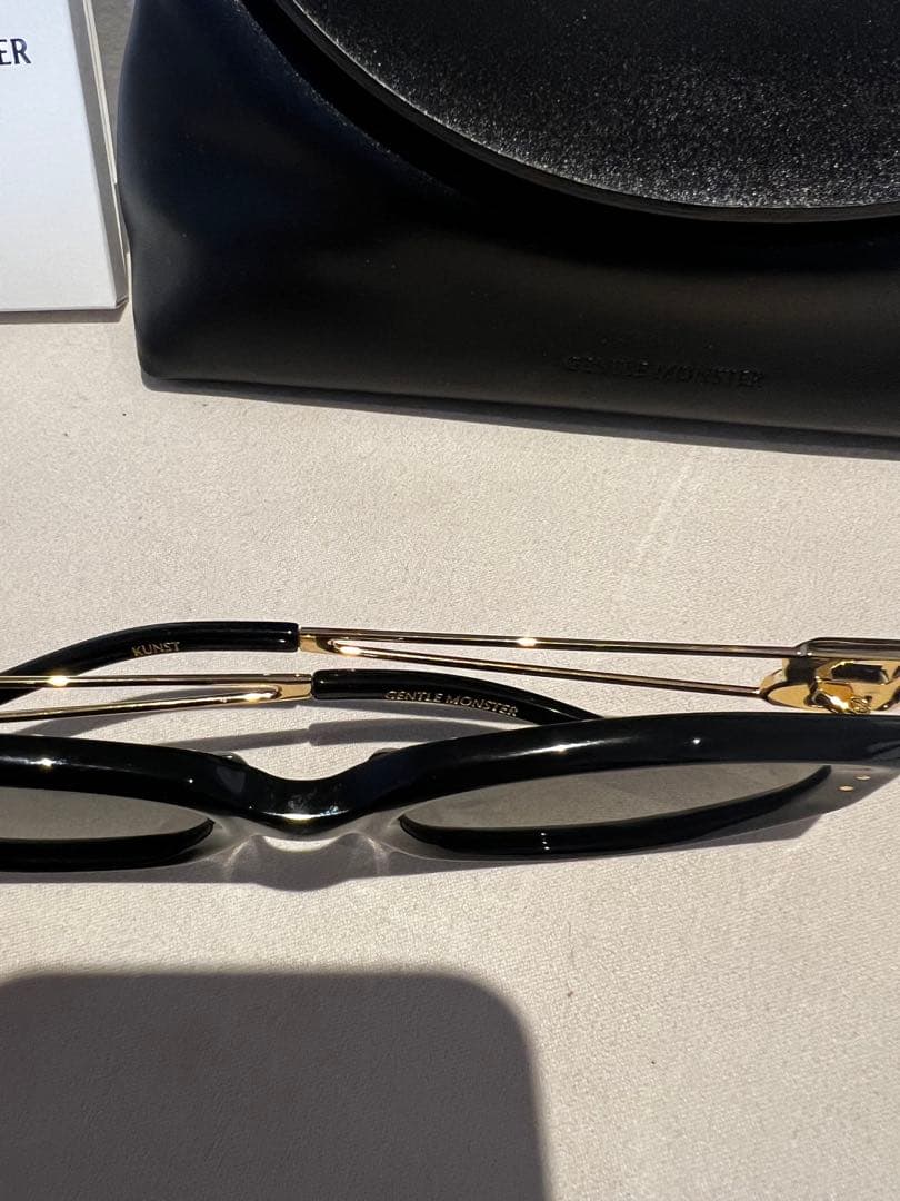 【保証書付】ジェントルモンスター サングラス Kunst 01GD