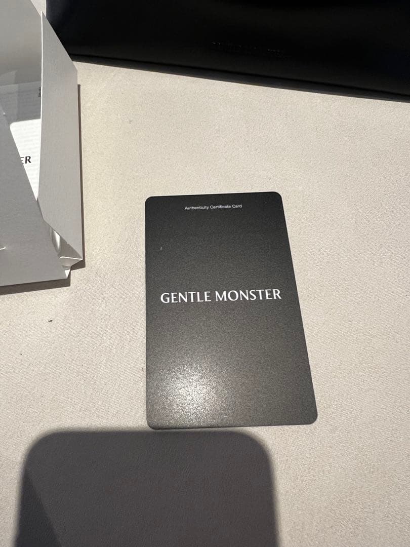 【保証書付】ジェントルモンスター サングラス Kunst 01GD
