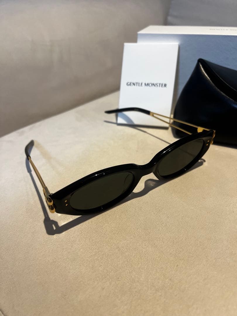 【保証書付】ジェントルモンスター サングラス Kunst 01GD
