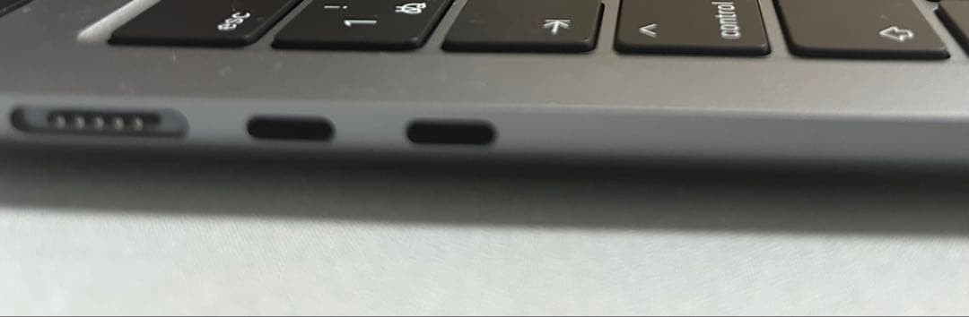 Apple MacBook air 13インチ スペースグレー　16GB