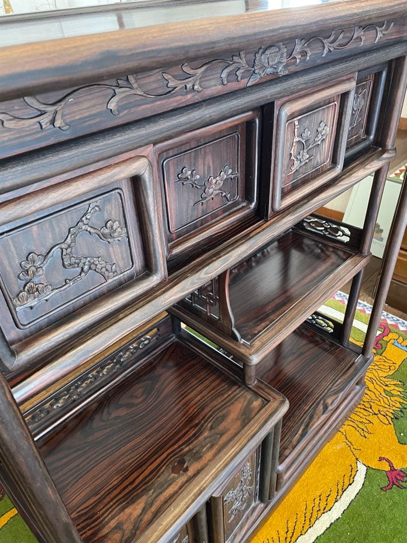 希少・黒檀材】彫刻入り 高級飾り棚 茶棚 和モダン アンティーク調 美品