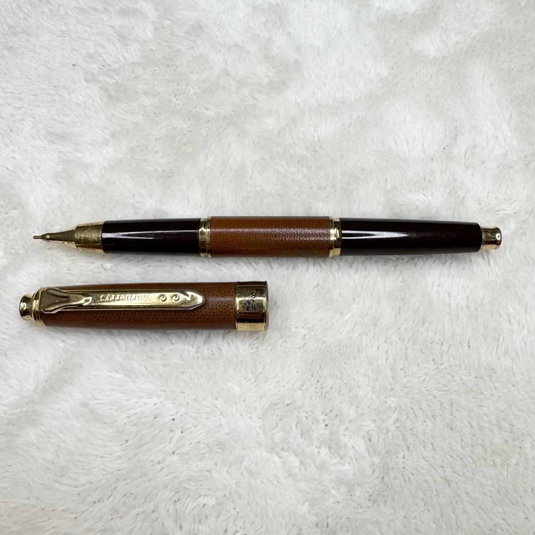 希少☆ Burberry Libera 革張　シャープペンシル　芯径0.5mm