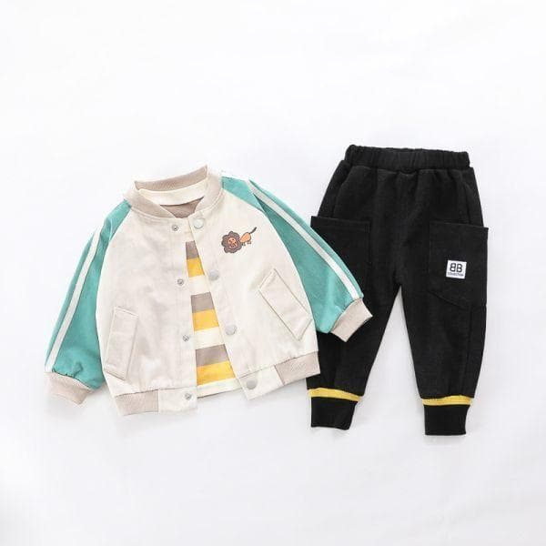 上下3点セットのカジュアルウェア