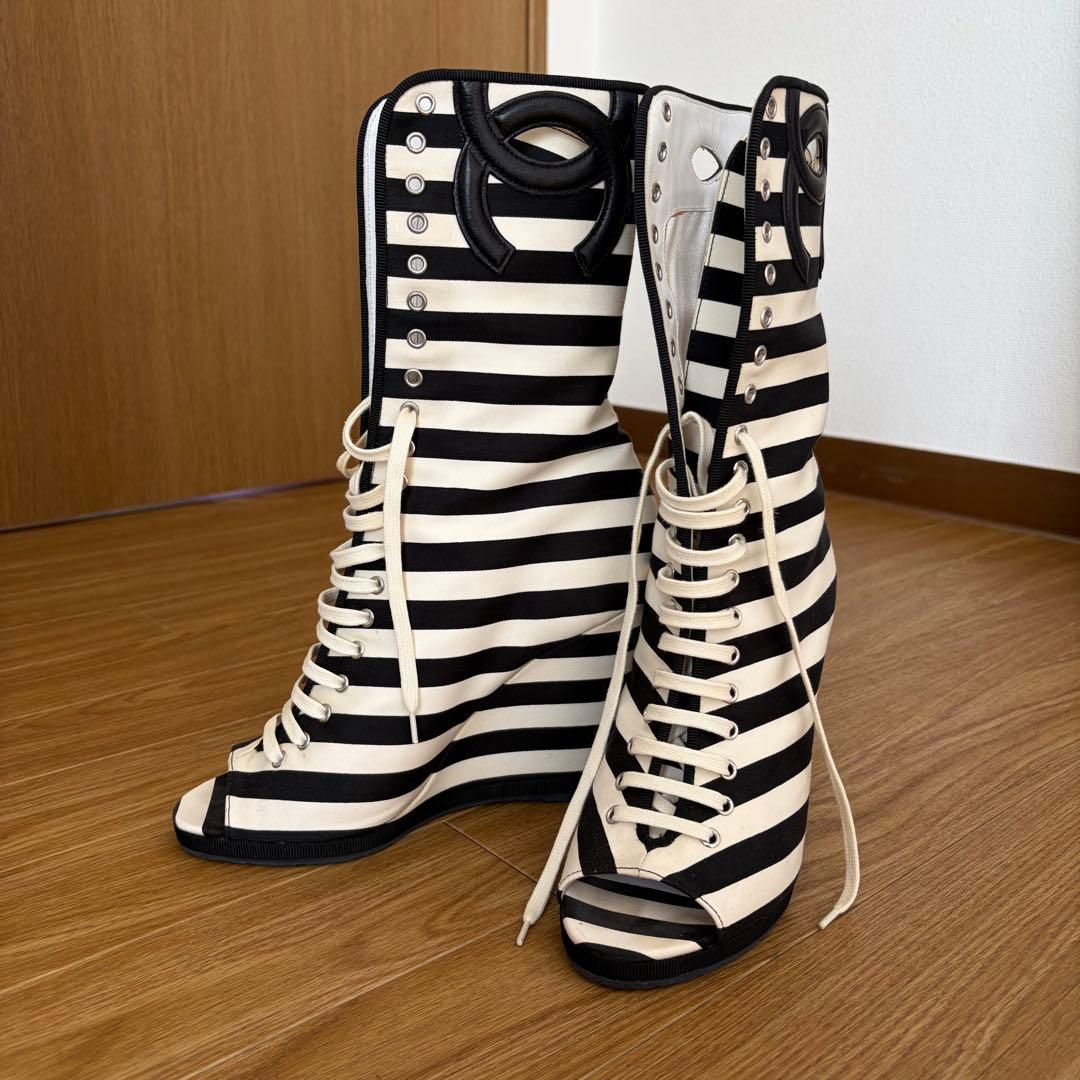 CHANEL ストライプ ウェッジブーツ