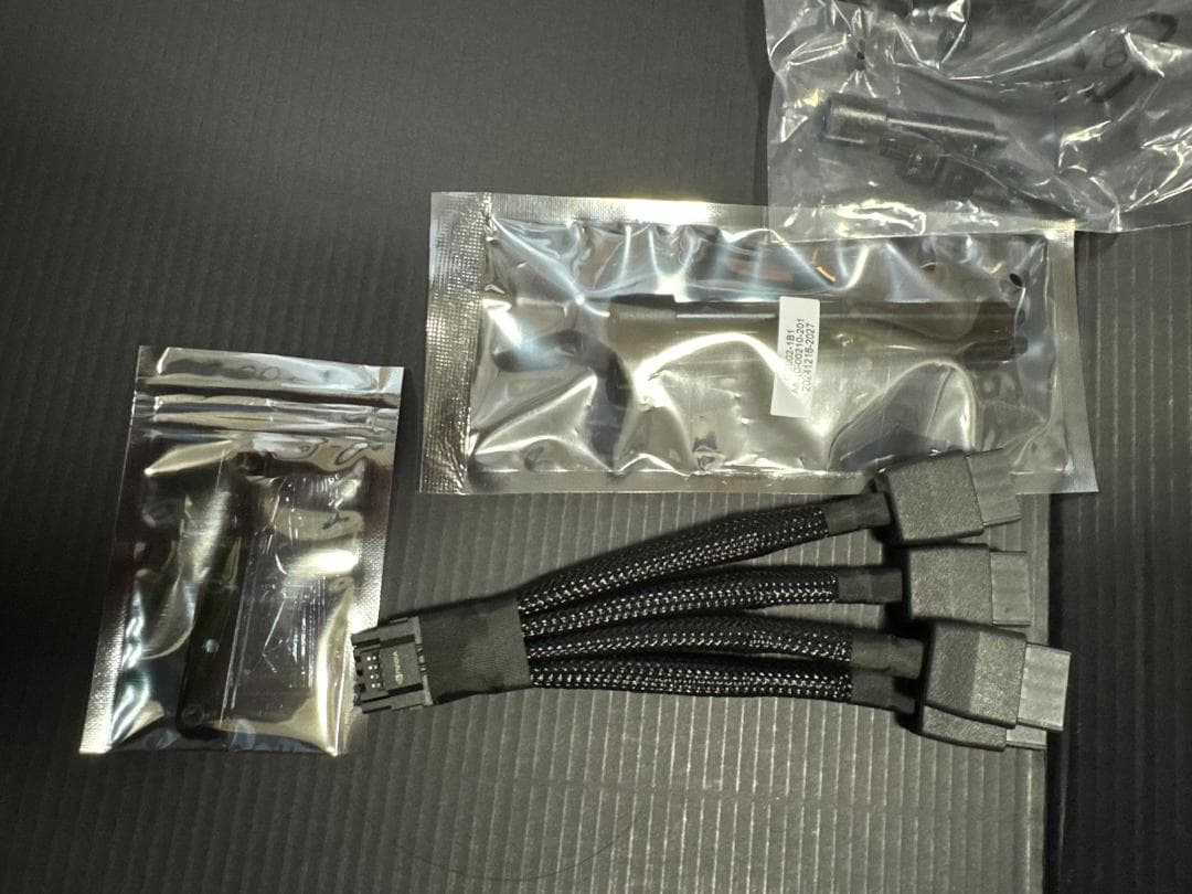 【美品】GAINWARD GFORCE RTX 5090 32GB