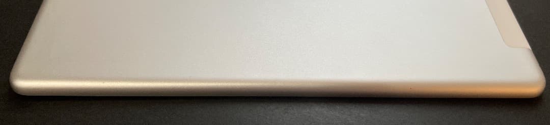 iPad air（初代）128GB　香港版 SIMフリー バッテリー等良好品