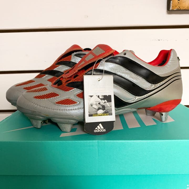 完品　箱、新品タグ付　プレデタープレシジョン　25.5