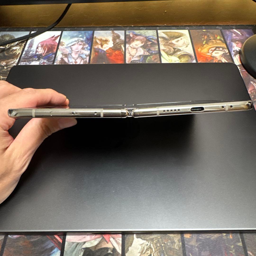 SIMFREE Pixel Fold 国内版 Porcelain G0B96