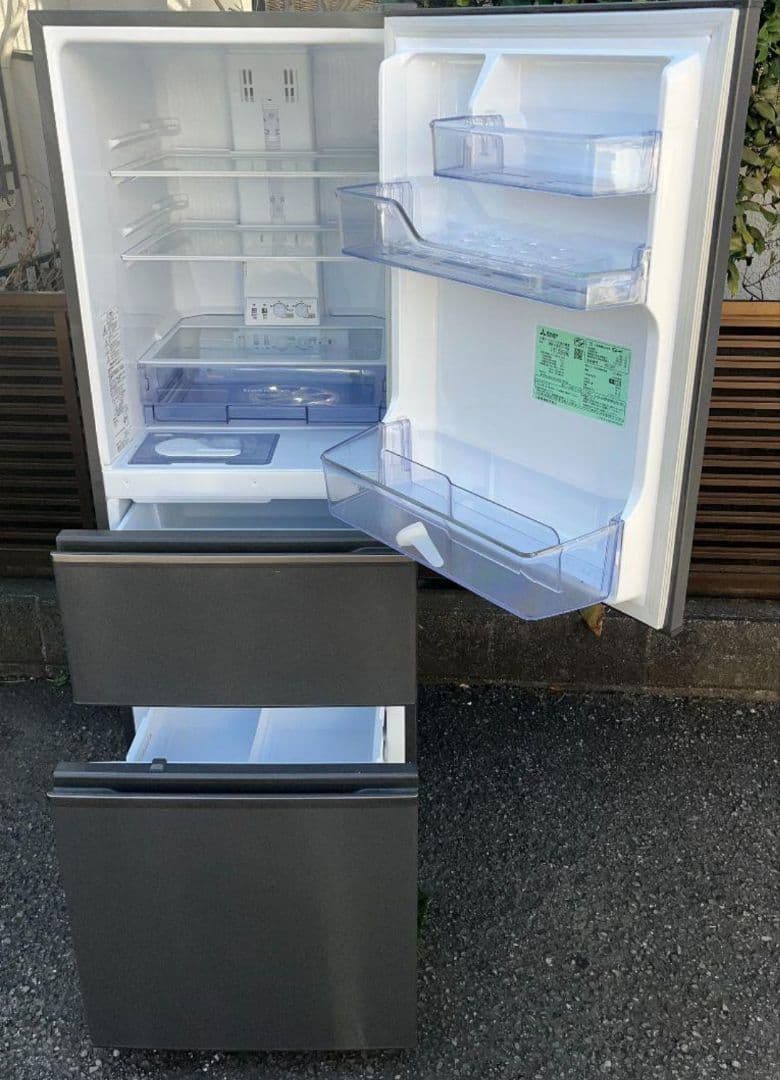 三菱大型3ドア冷凍冷蔵庫　272L省エネ自動製氷機能付き2021年製