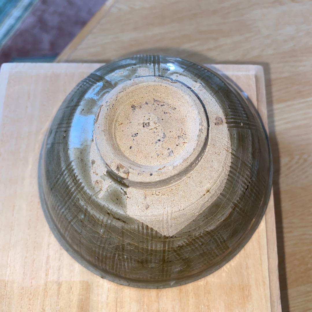 青磁茶碗　越窯　宋時代