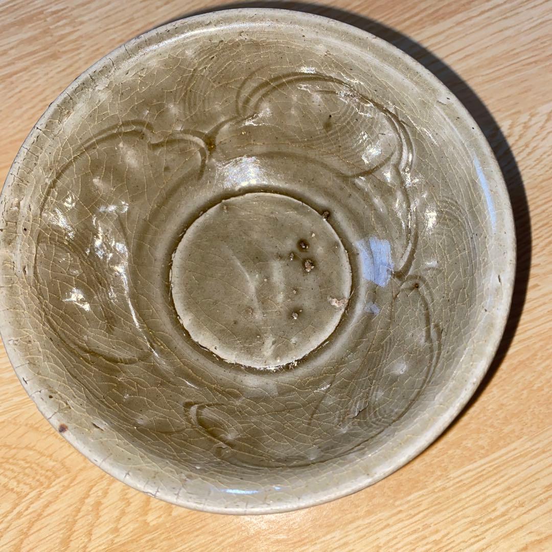 青磁茶碗　越窯　宋時代