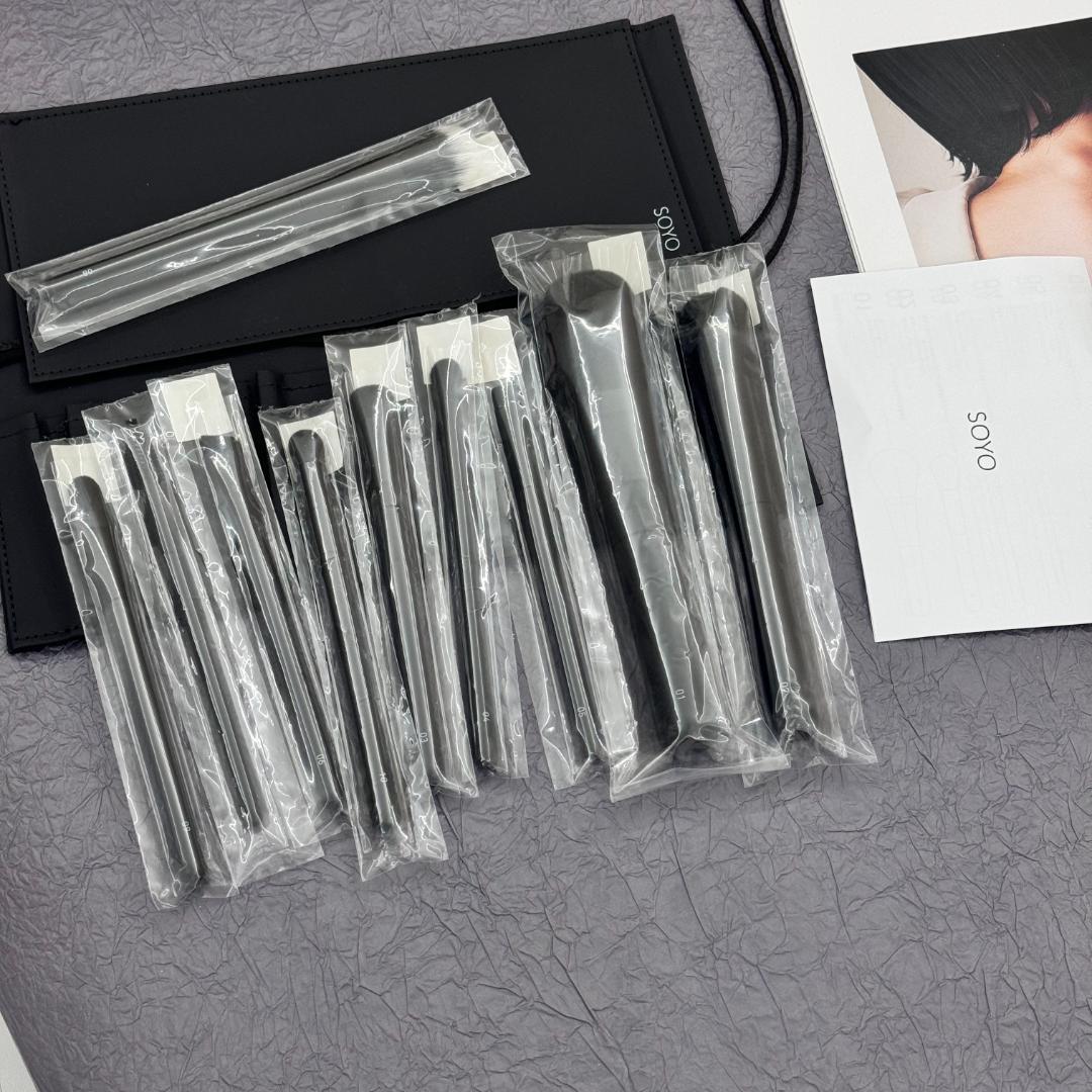 メイク道具・化粧小物 mio.