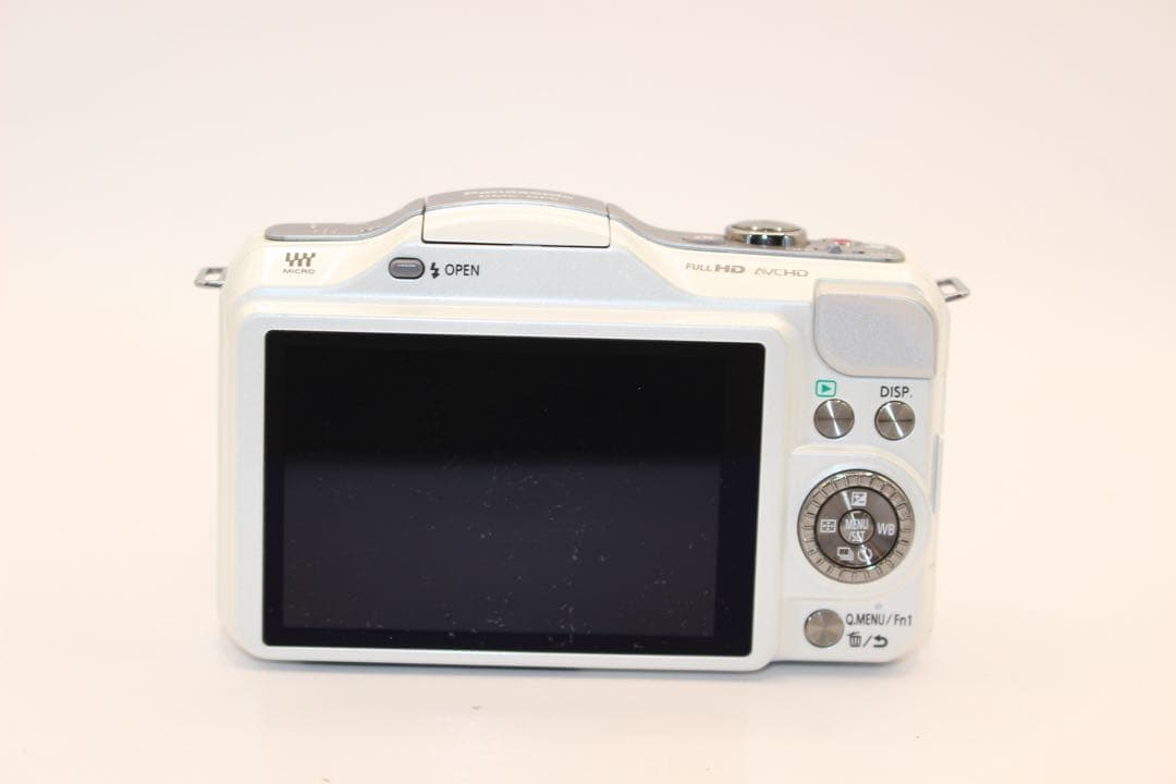 ★お買い得★ショット数3138回★ LUMIX DMC-GF5 レンズキット