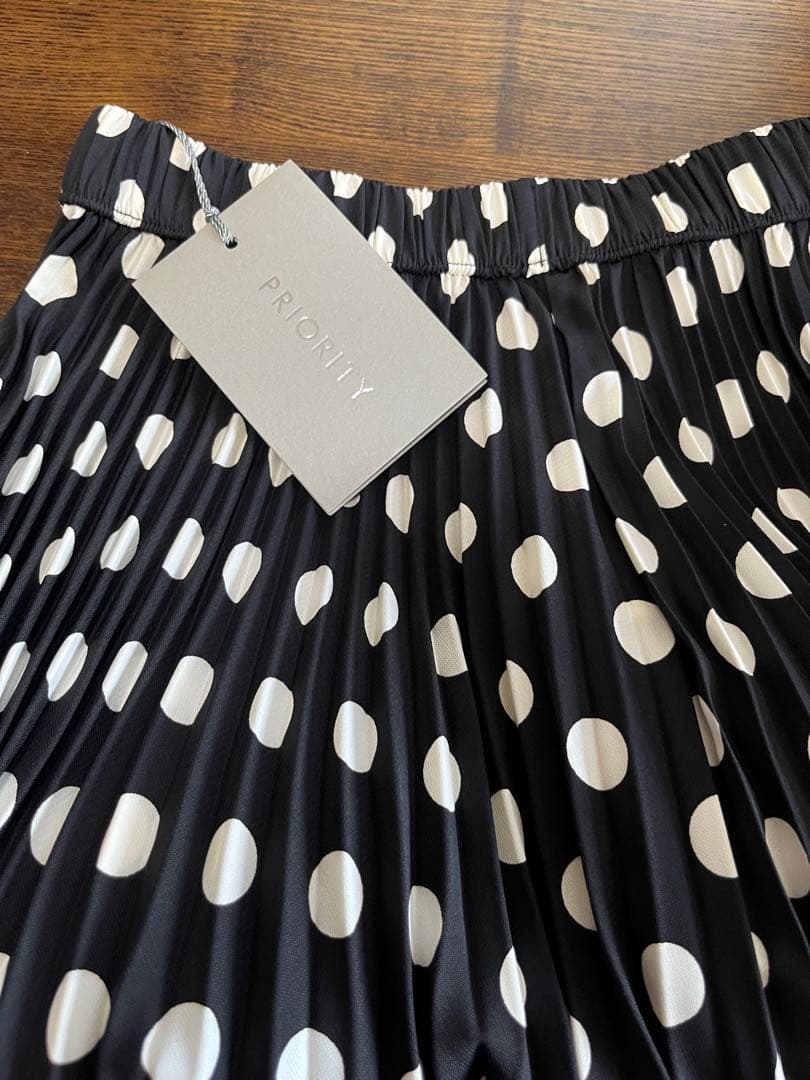 priority プライオリティ ドット プリーツガウチョパンツ