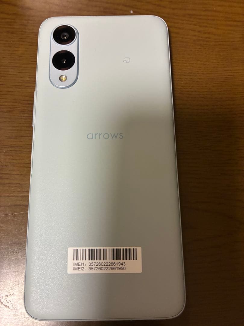 docomo arrows We2 (F-52E) 本体とケース