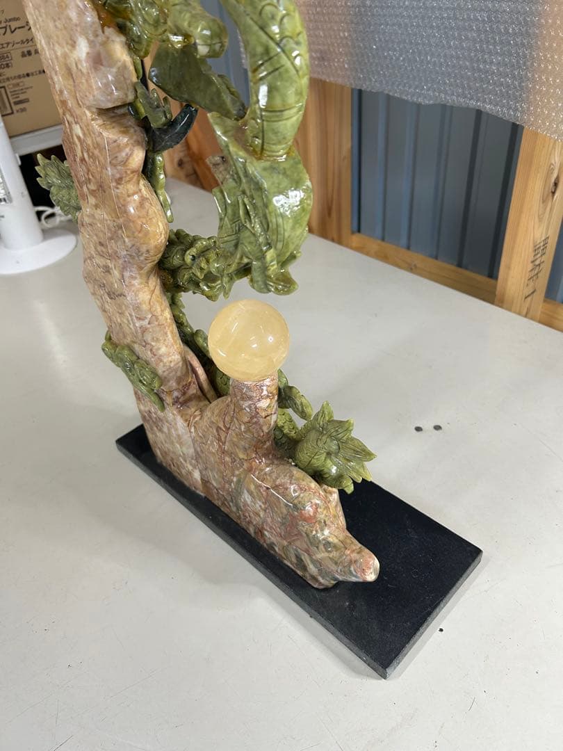 あ*し様 翡翠製ドラゴン彫刻置物