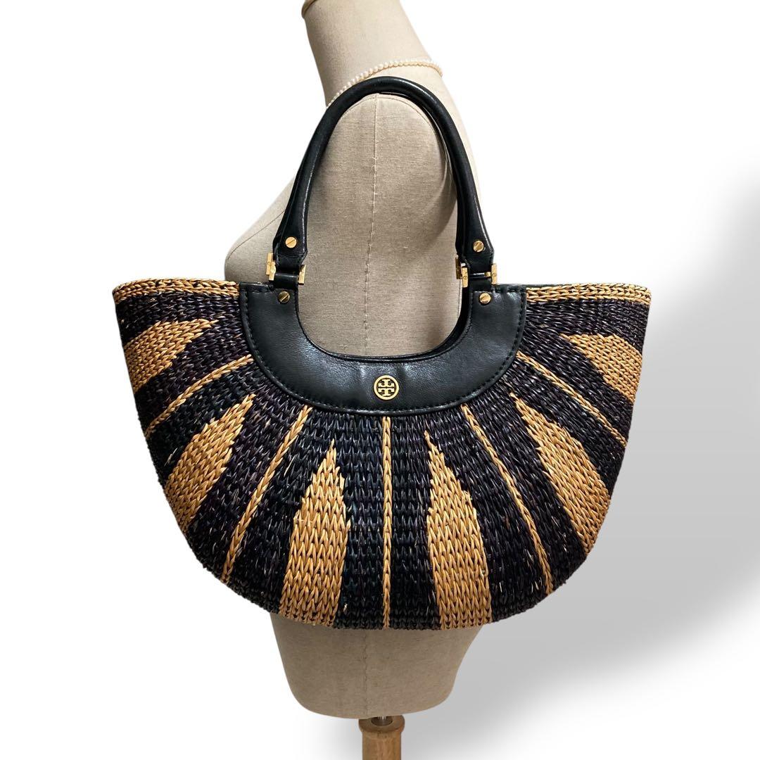 【美品】トリーバーチ　かごバッグ　三日月　ハーフムーン　レザー　ロゴ金具　肩掛け