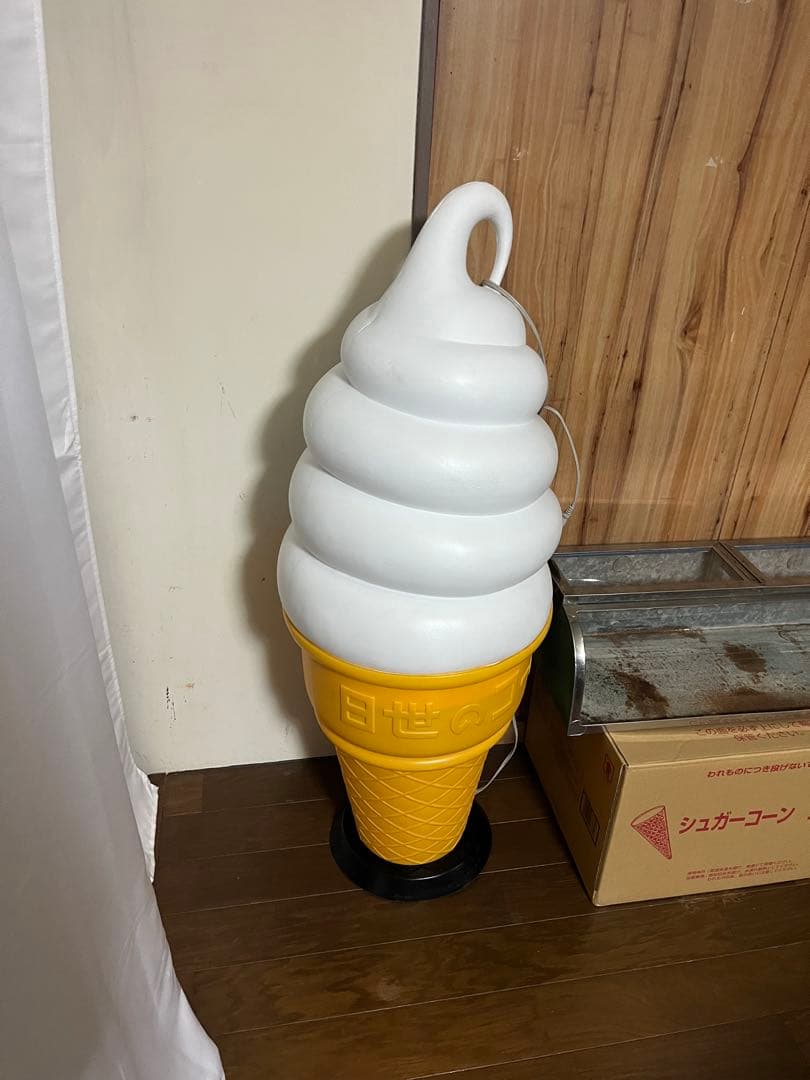 日生ソフトクリーム型ライト 看板