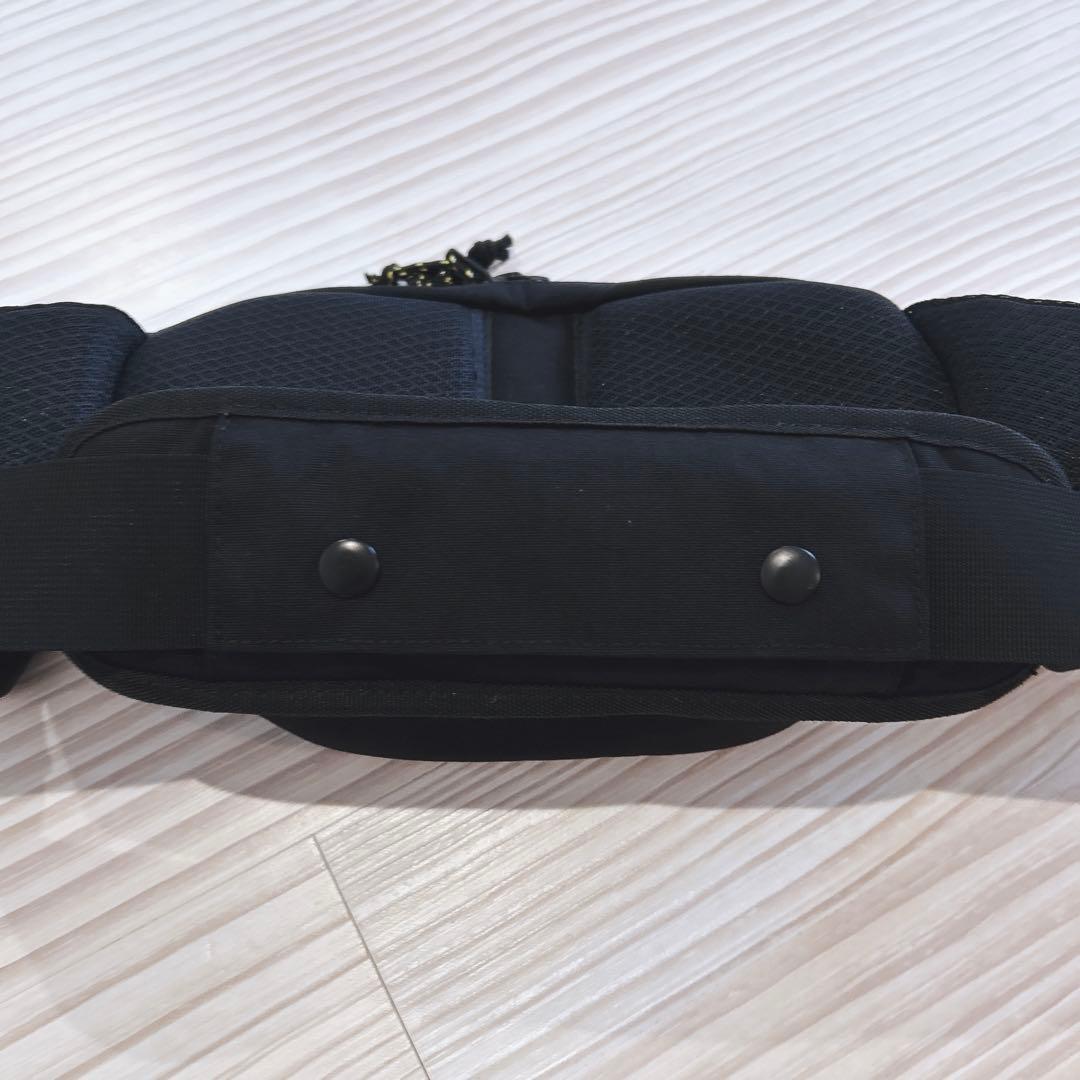 Hugoo ハグー ヒップシート 抱っこ紐 スリング ショルダーバッグ　大容量