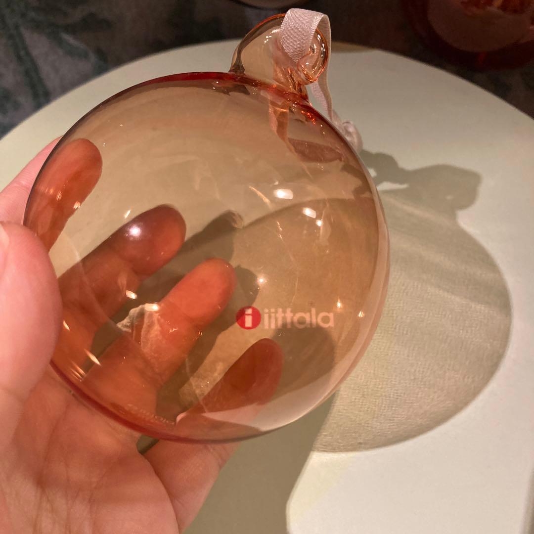 イッタラ　ガラスボール　オーナメントピンク　ミナペルホネンおまけチャームつき！