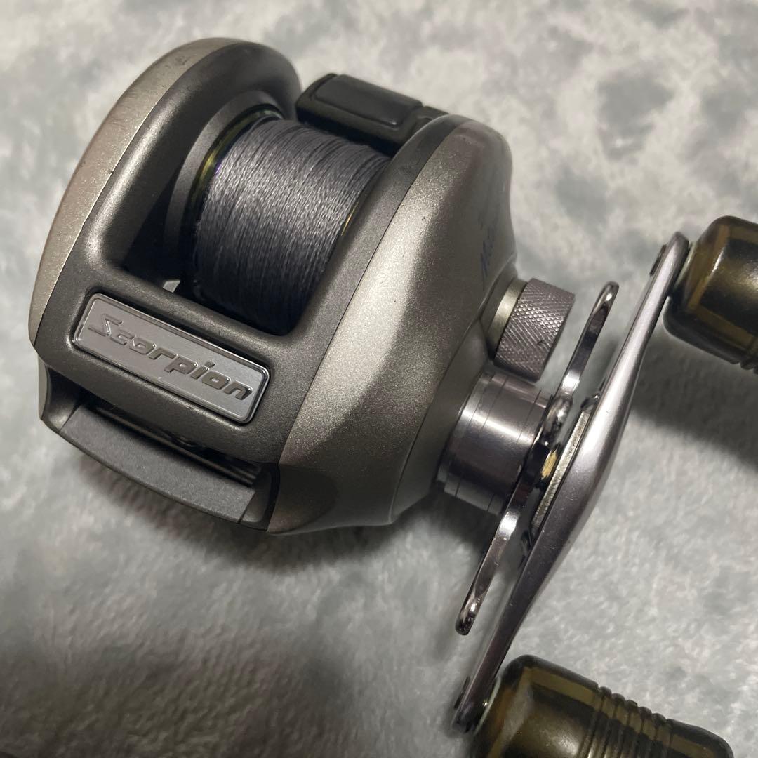 バスフィッシング用 Scorpion ベイトリール