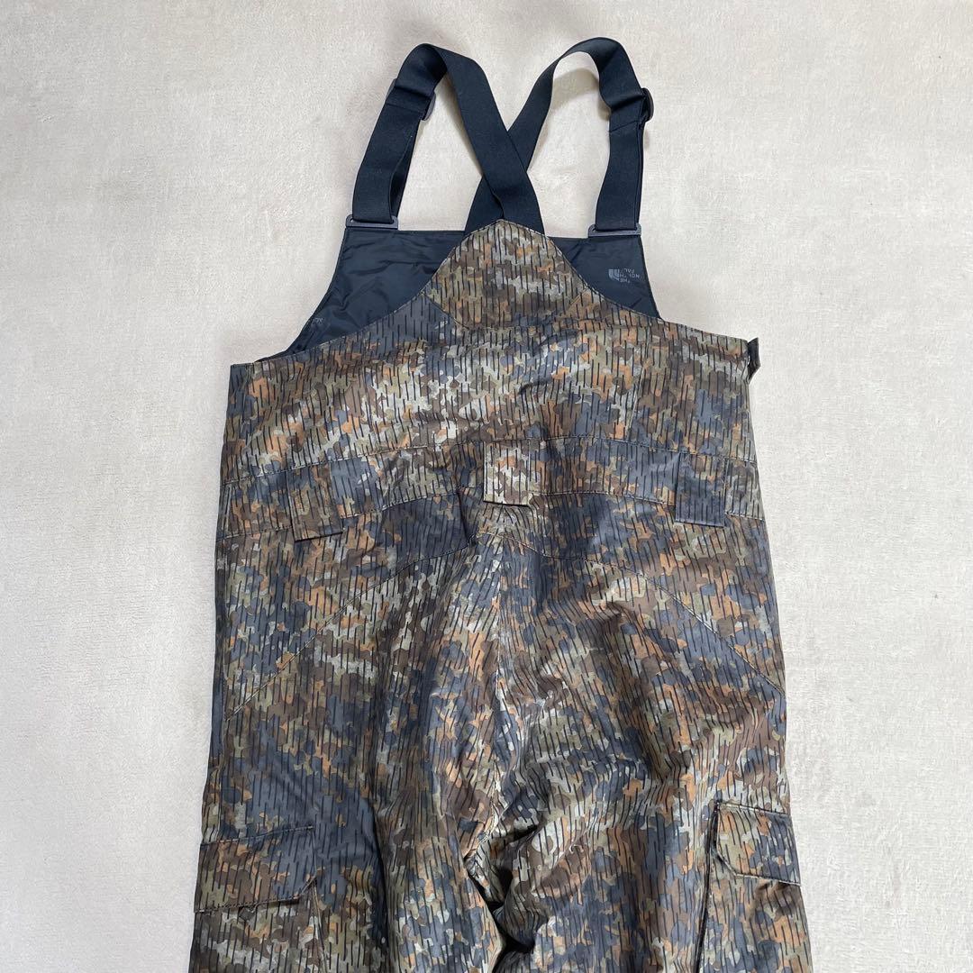 超美品　未使用級　☆THE NORTH FACE ビブパンツ　カモフラ