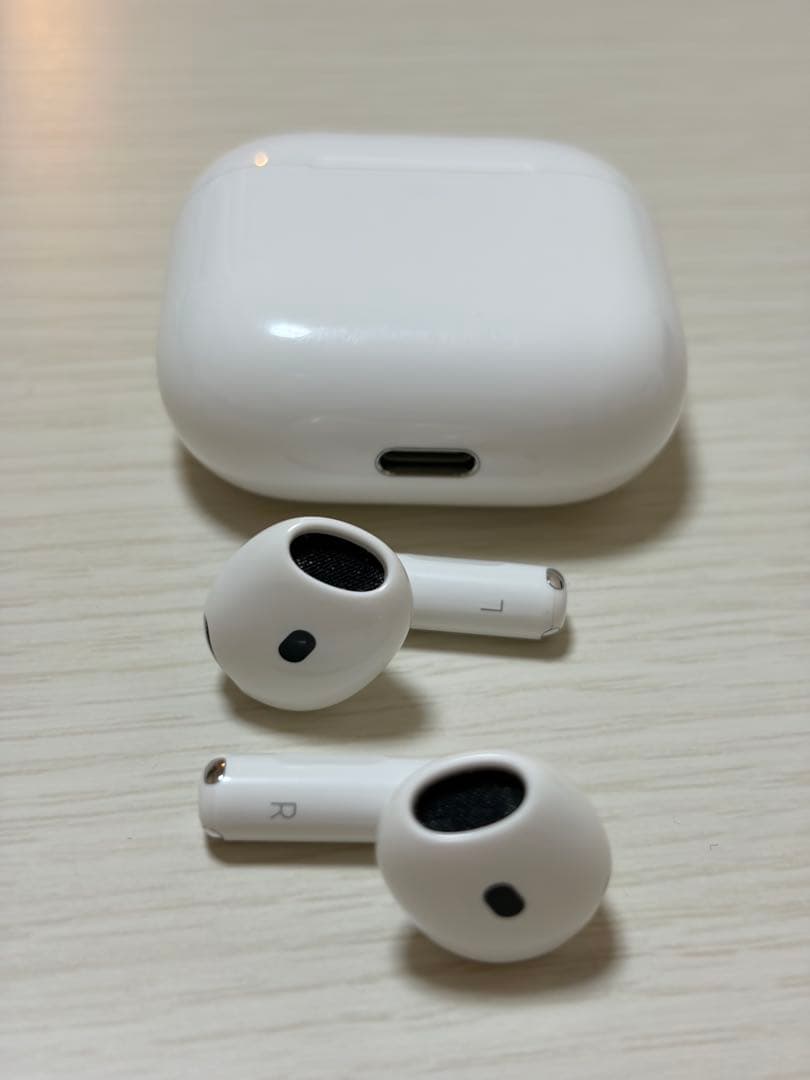 AirPods4 ノイキャン非搭載 本体のみ 美品