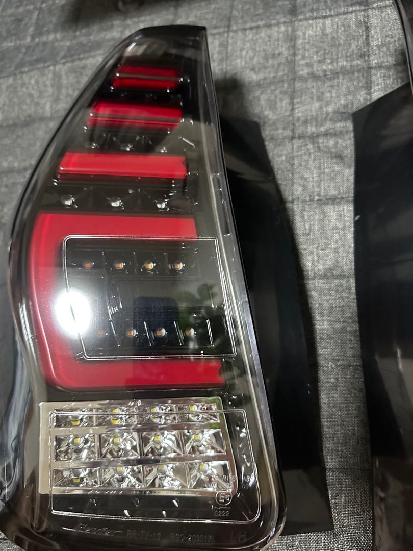 プリウスα テールランプ Revier 流星バージョンver2