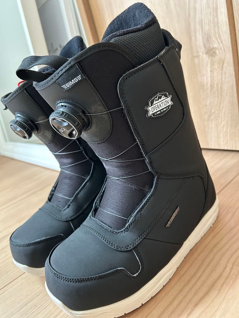 25.5スノーボードブーツ ボアシステム