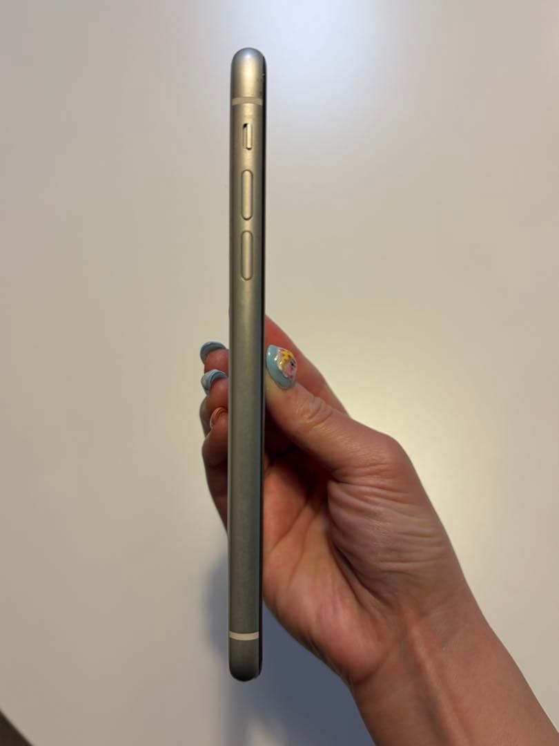 iPhone XR 128GB ホワイト 本体