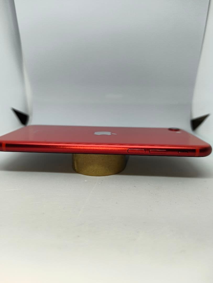 美品 iPhone SE 第2世代 64GB プロダクトレッド SIMフリー