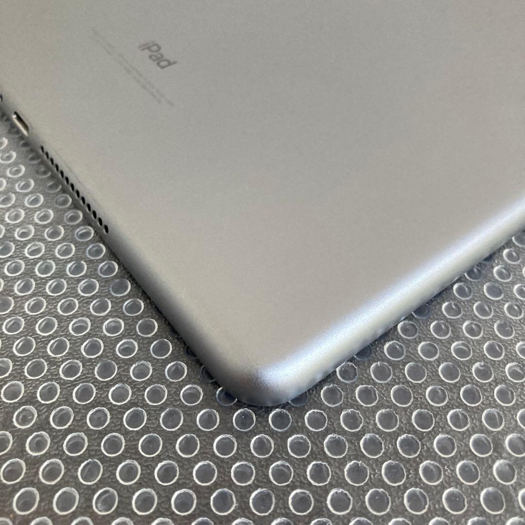 96 電池良好☆比較的美品☆iPad6 第6世代 32GB WIFIモデル☆