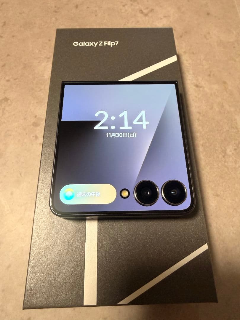 (美品)Samsung GalaxyZ Flip7 その他3点セット