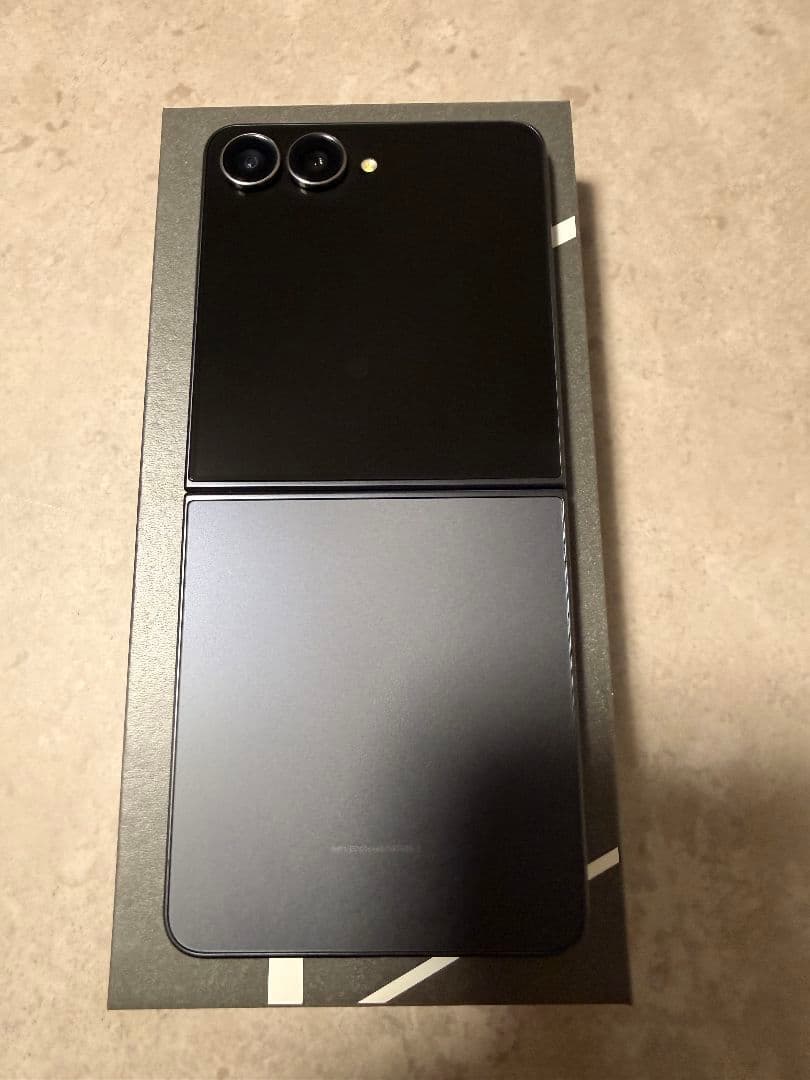 (美品)Samsung GalaxyZ Flip7 その他3点セット