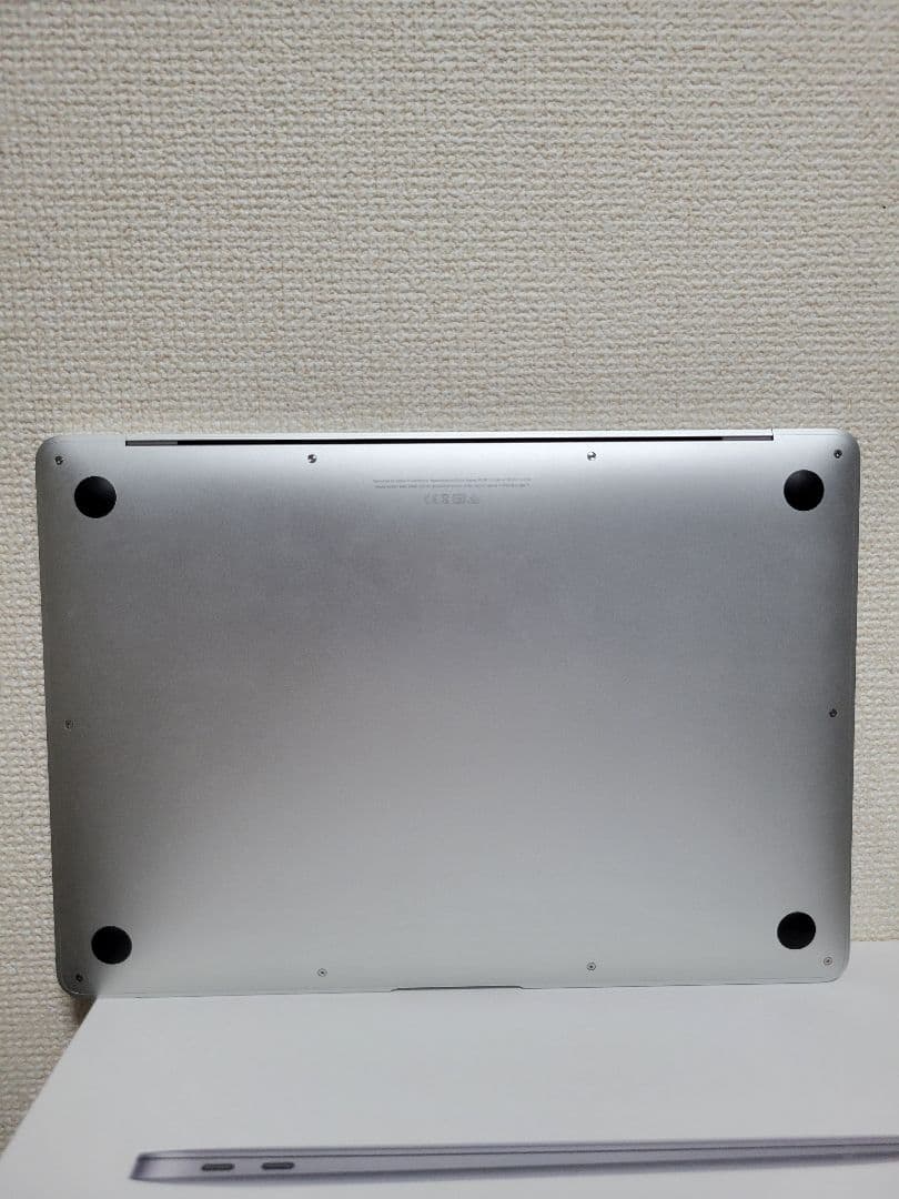 MacBook本体 Macbook Air M1 8GB/256GB