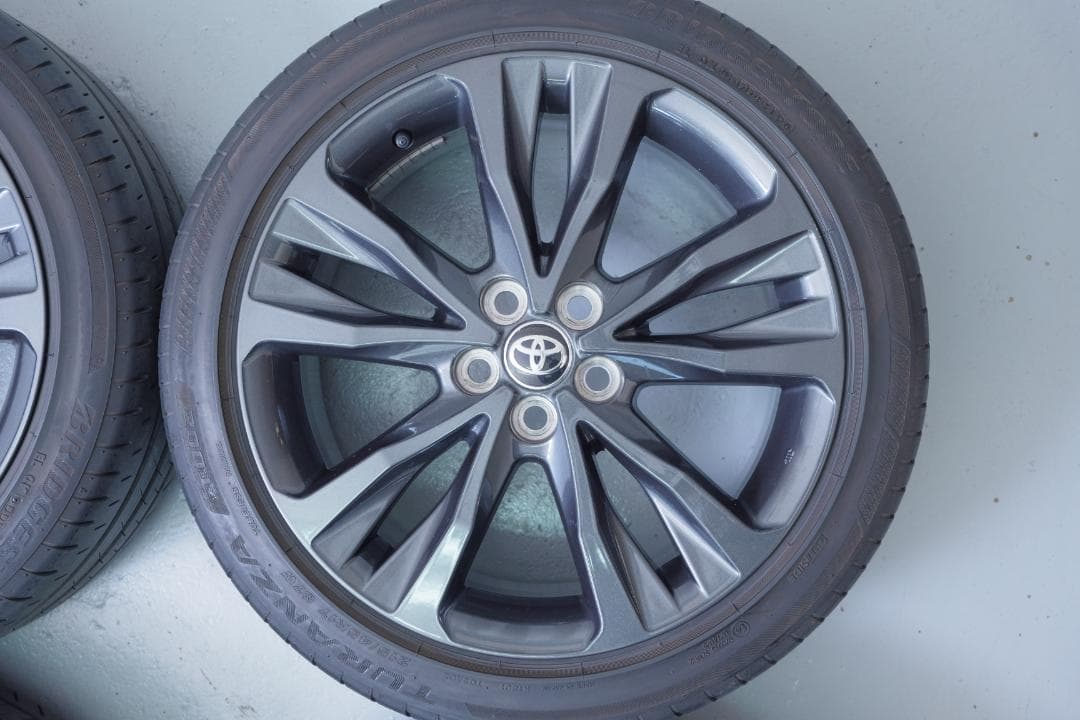 トヨタ カローラツーリング 純正 17インチ トランザ 215/45R17