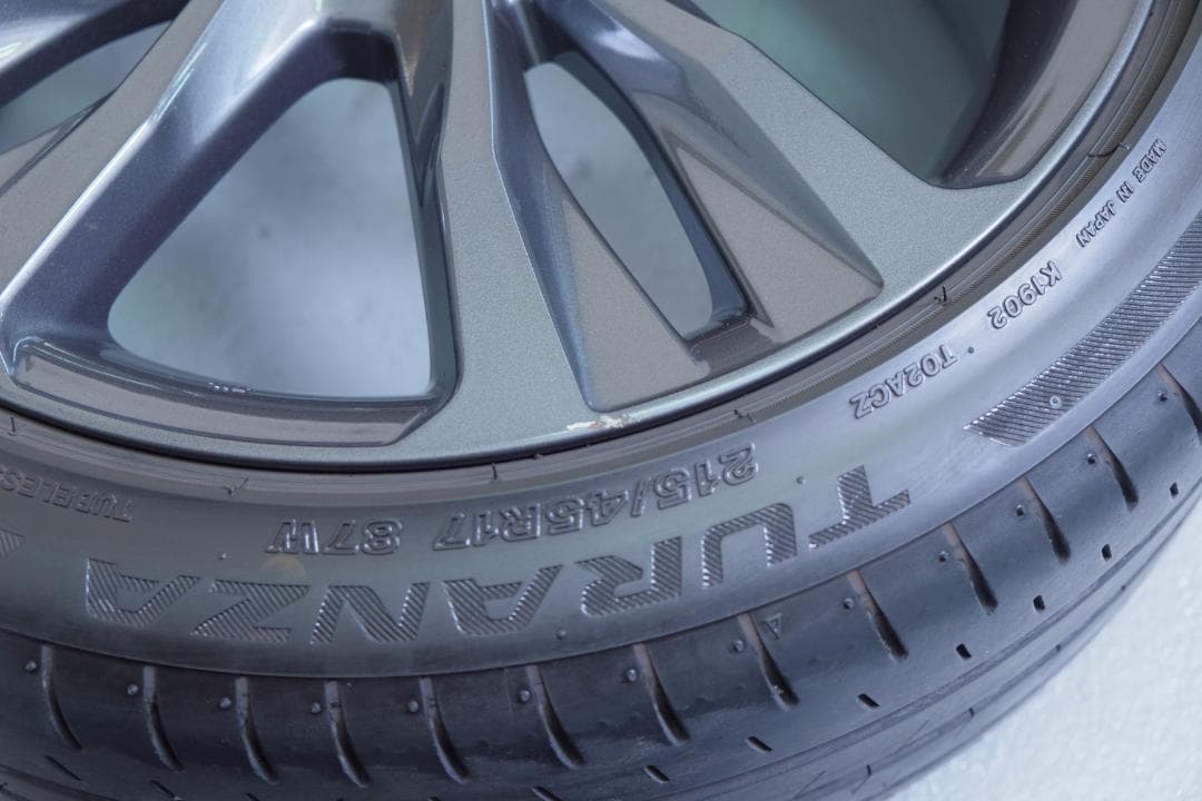 トヨタ カローラツーリング 純正 17インチ トランザ 215/45R17