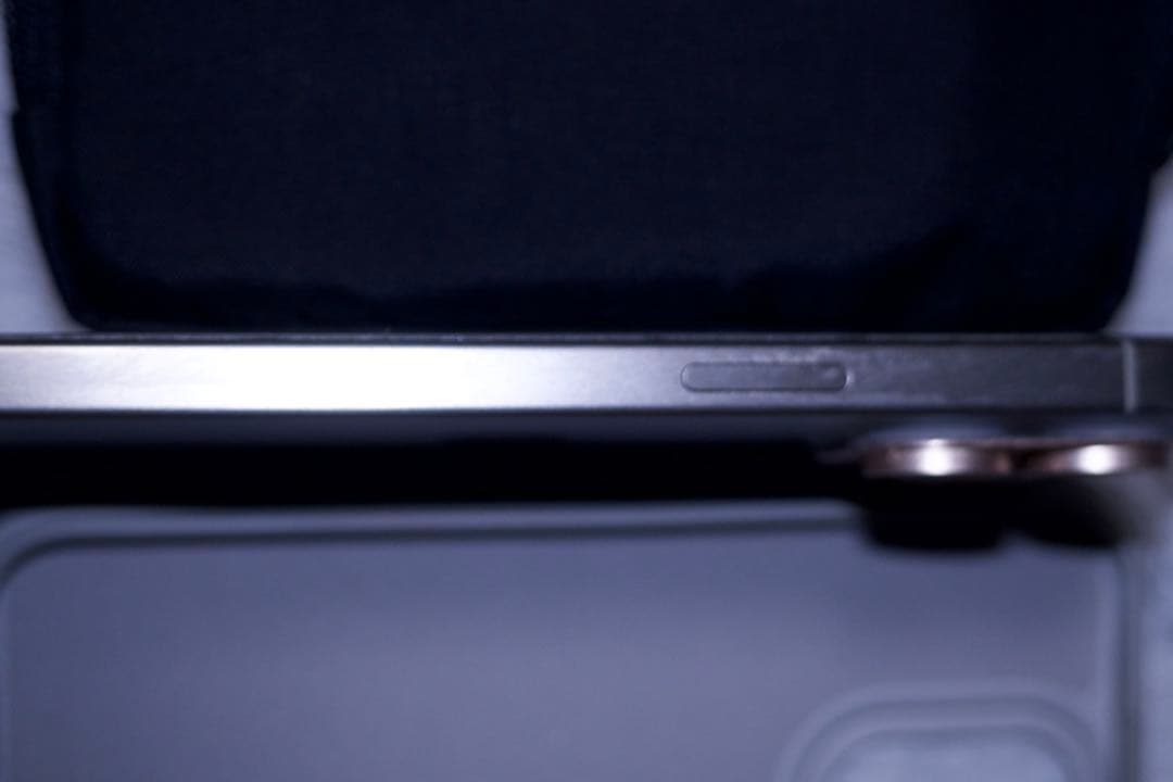 【美品】iPhone15 ProMax 256GB ナチュラルチタニウム