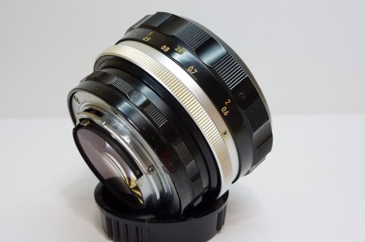 明るい単焦点 Nikon NIKKOR-S・C Auto 55mm F1.2