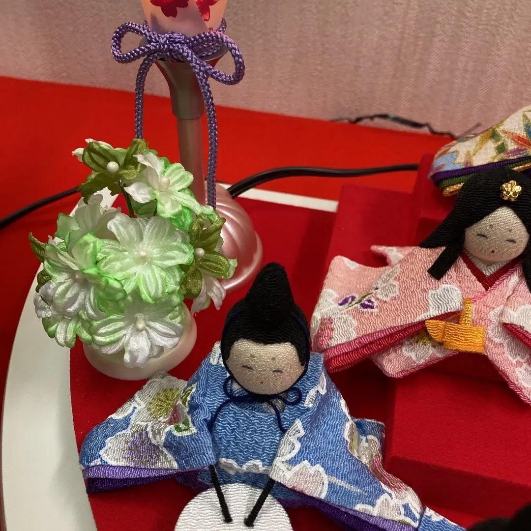 K7 三月雛ケース　雛人形ケース入り　可愛いちりめん細工人形　巾50㎝位