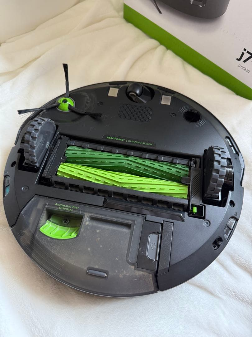 iRobot Roomba j7+ ロボット掃除機