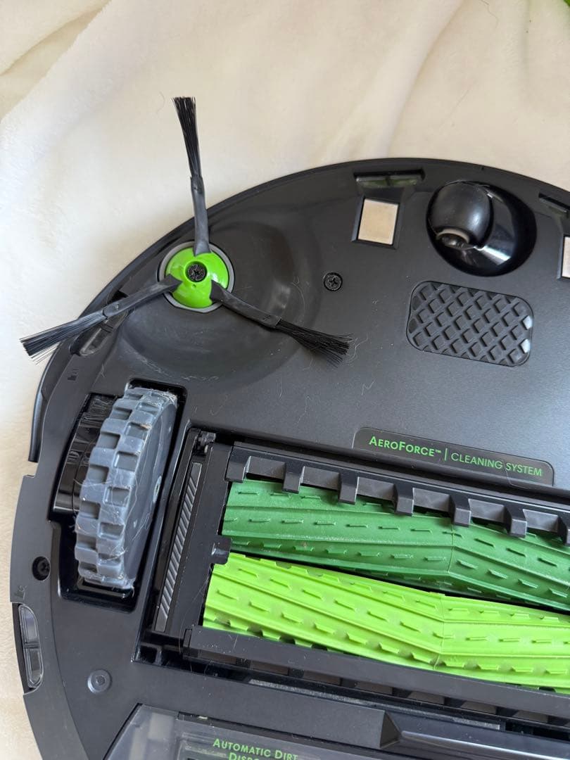 iRobot Roomba j7+ ロボット掃除機