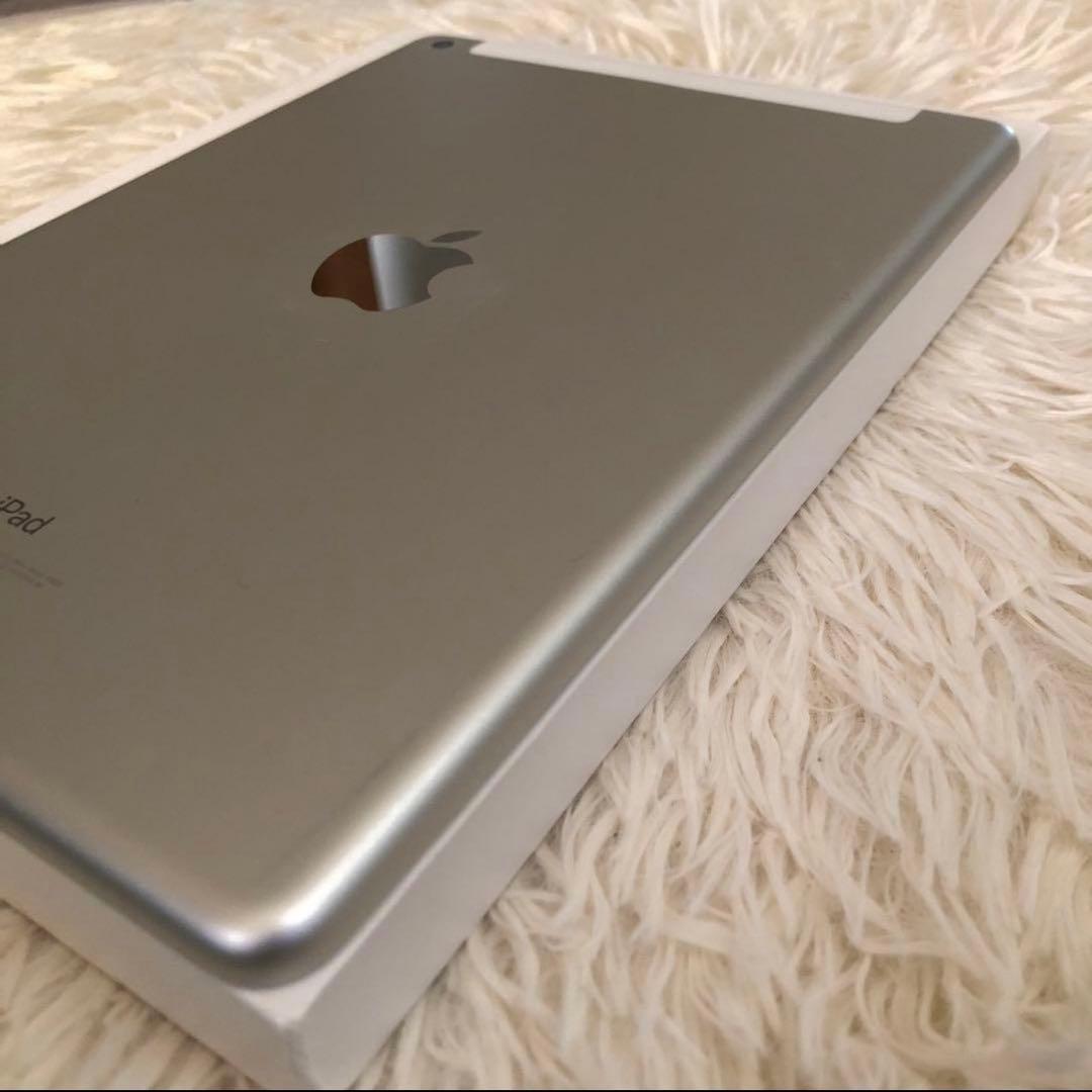 【1/1販売終了】iPad 第5世代 128GB SIMフリー 【すぐ発送】