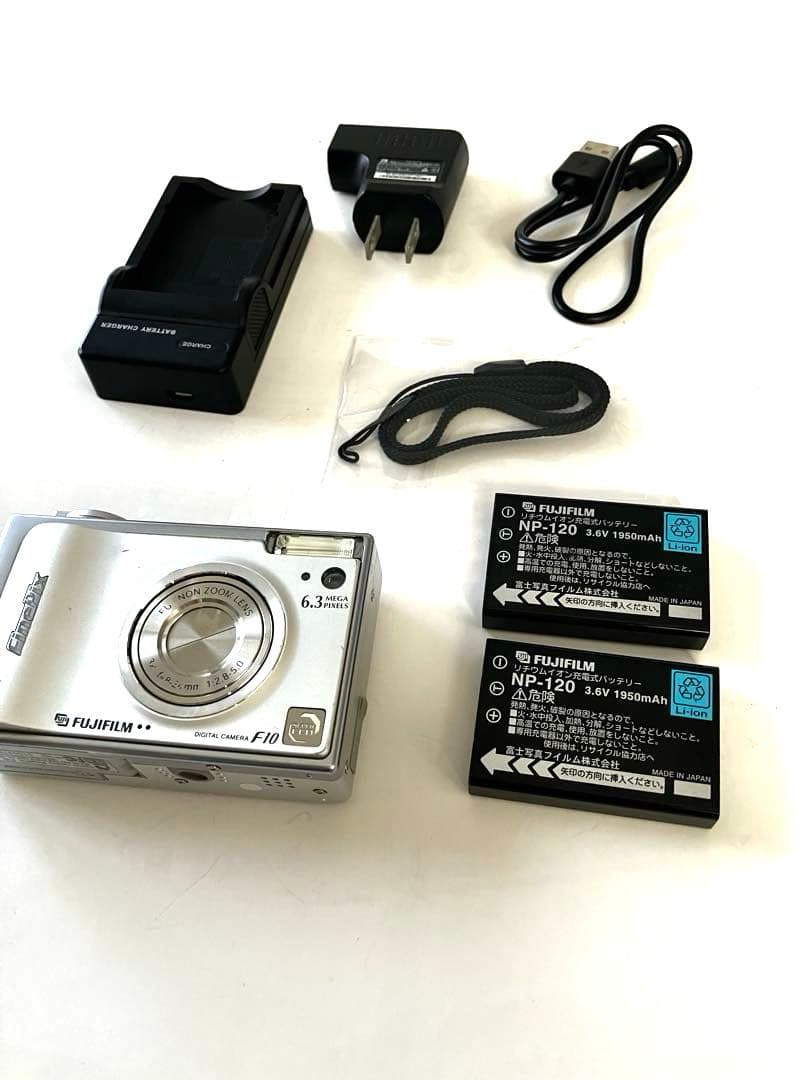Fujifilm FinePix F10 デジタルカメラ