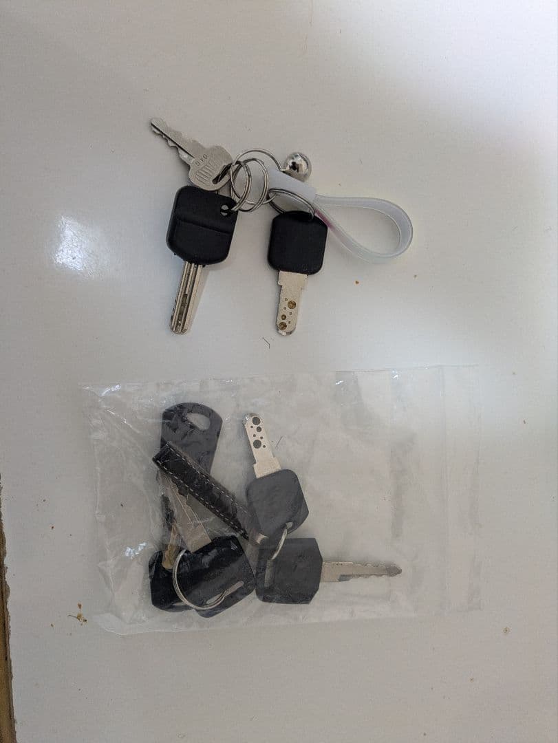 【直接引取限定】電動アシスト自転車　後輪タイヤ、チェーン類新品　バッテリー3つ