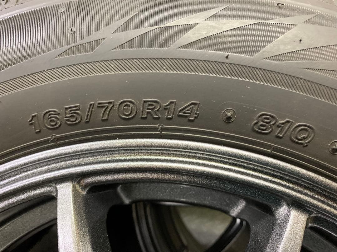 年末年始発送★ブリザック　165/70R14 アクア　ヴィッツ　マーチ　スペイド