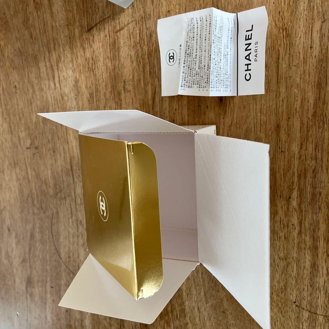 CHANEL ボディクリーム ホワイト