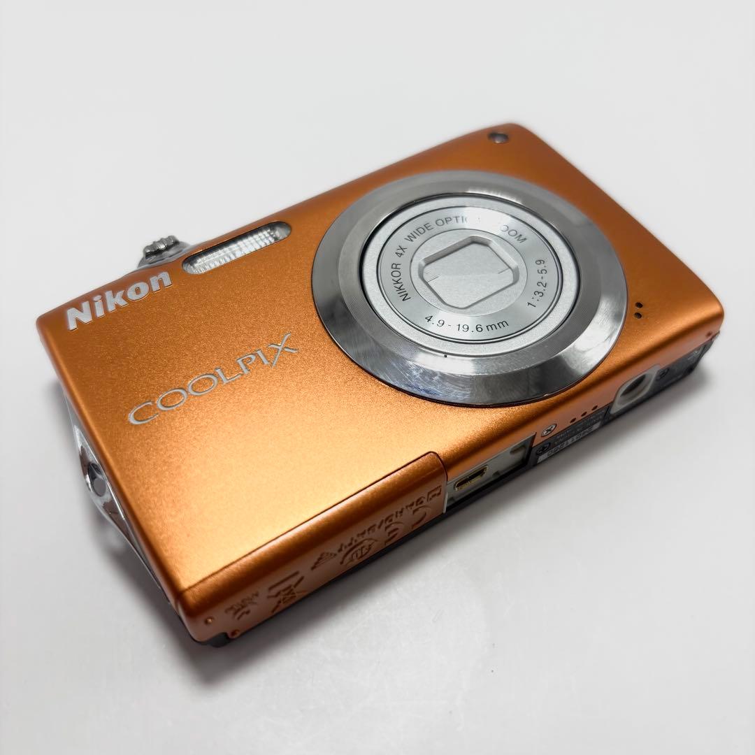 【週末限定値下げ】【美品】Nikon COOLPIX S3000 オレンジ