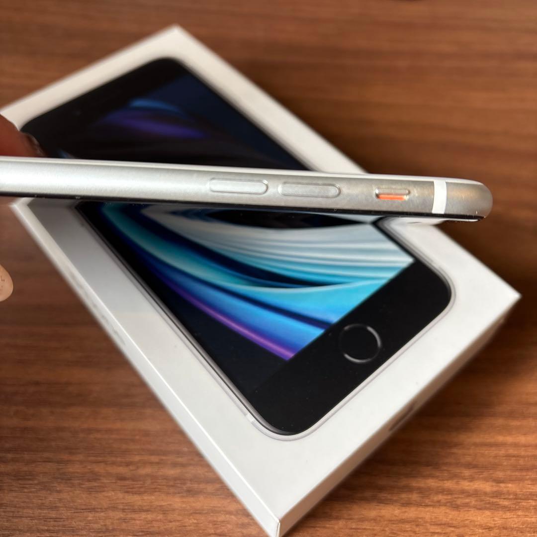 iPhoneSE2 SIMフリー ホワイト